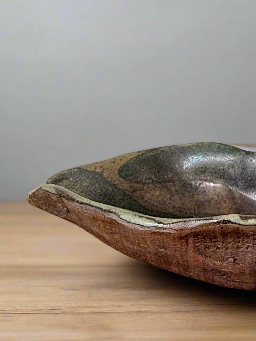 Hand-molded Ceramic Bowl (Brown)