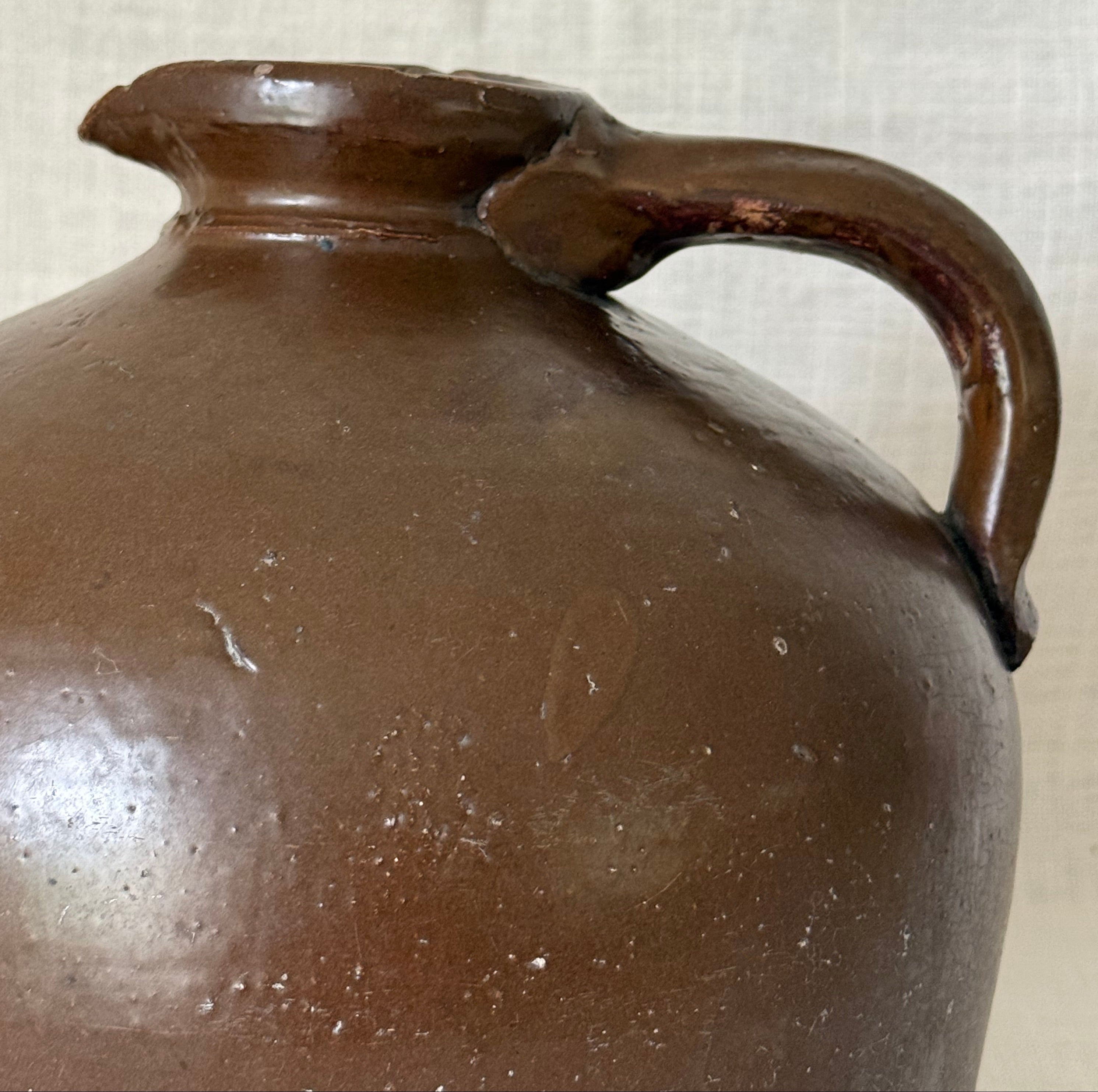 Chocolate Spout Stoneware Jug (medium)