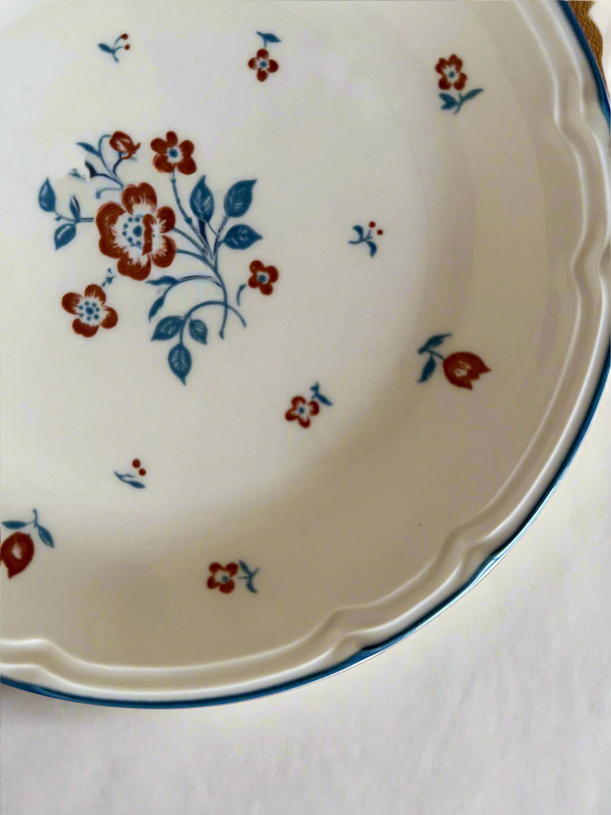 1950s Scalloped Decorative Plate