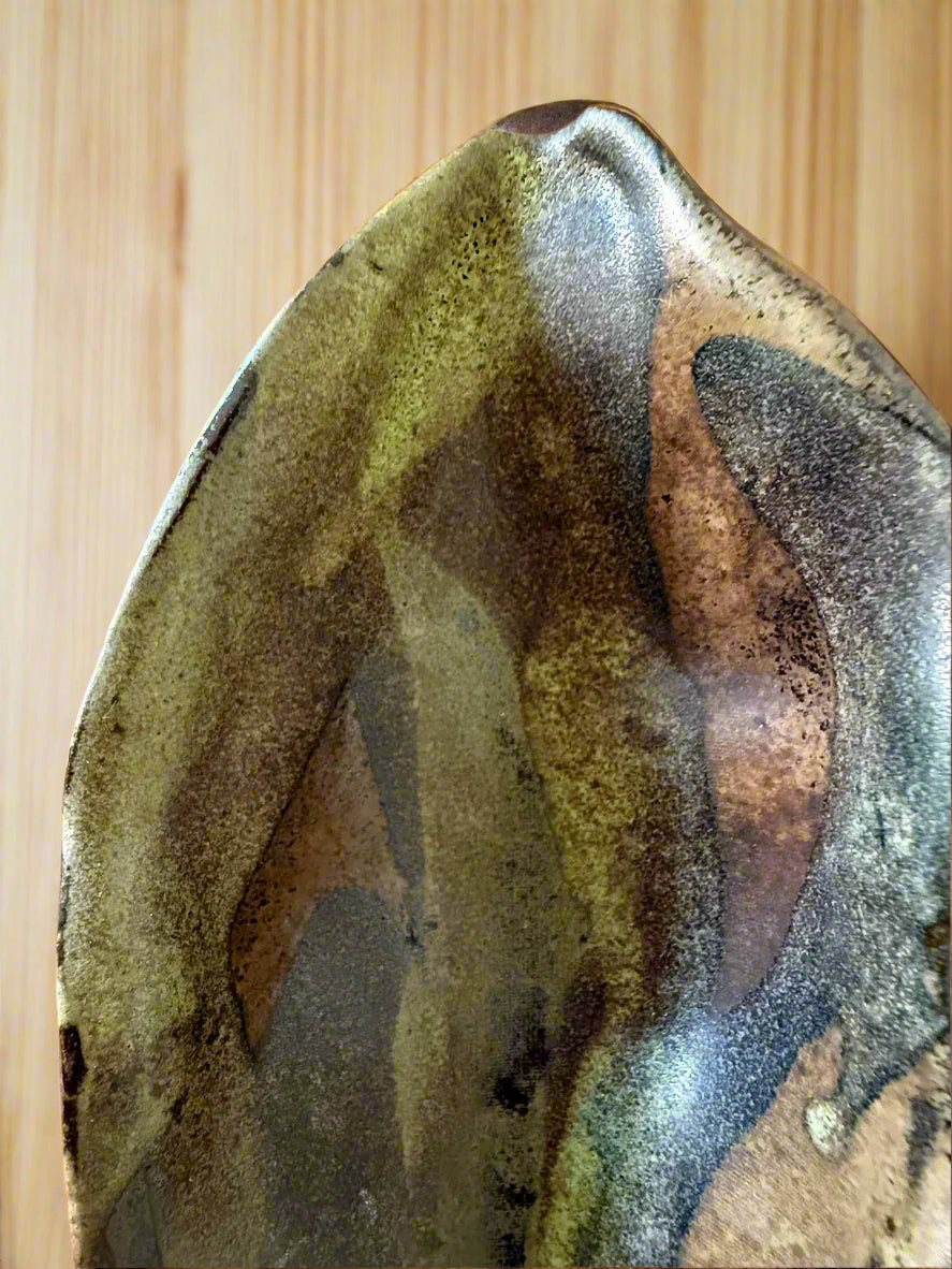 Hand-molded Ceramic Bowl (Brown)