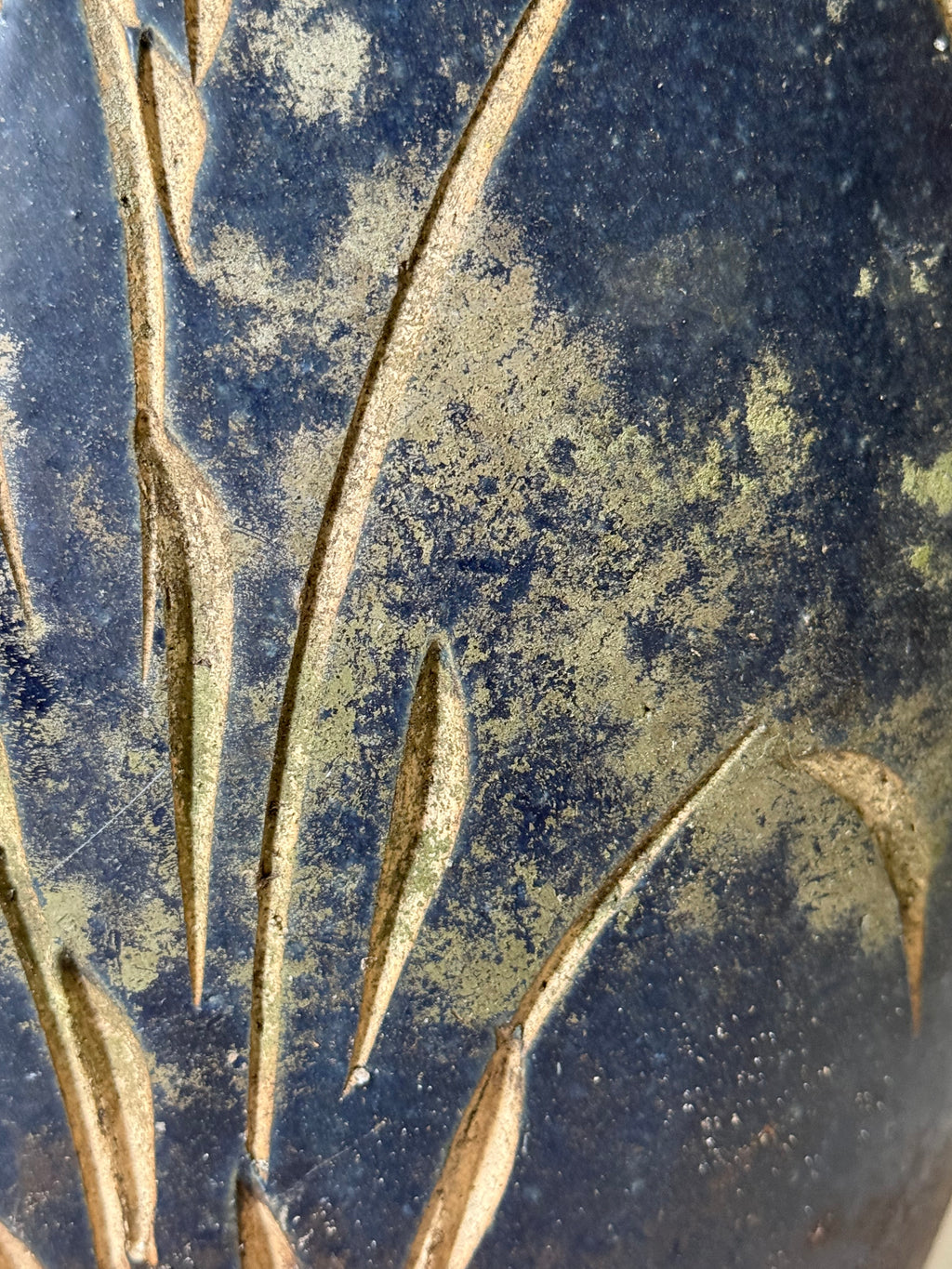 Mossy Navy Hand-carved Wheat Plant Vessel (large)