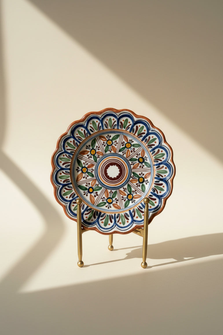 Spanish Toledo Hand-painted Scallop-trim Wall Plate