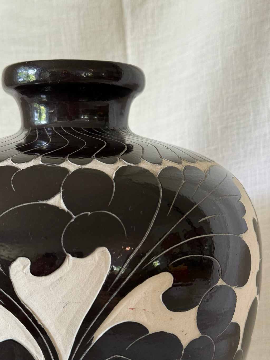 Antique Cizhou Sgraffito Vase